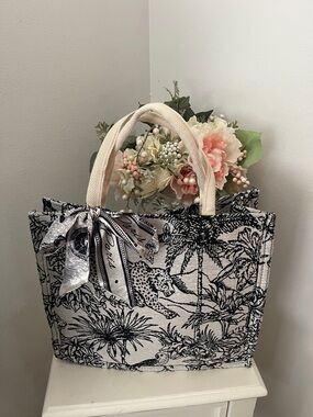 Stylish Black & White Printed Tote Bag with Scarf Accent